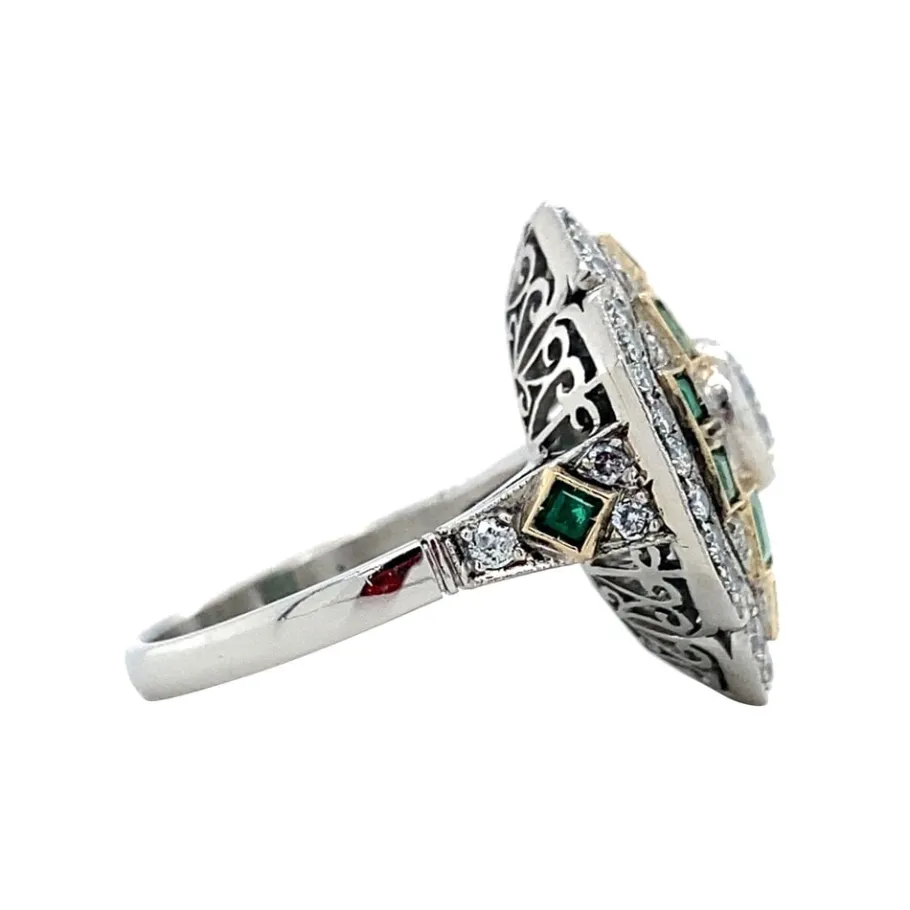 platinum_ring_with_emeral_3-1.webp Platinum ring with emerald and diamonds 950>Vintage Jewellery Outlet