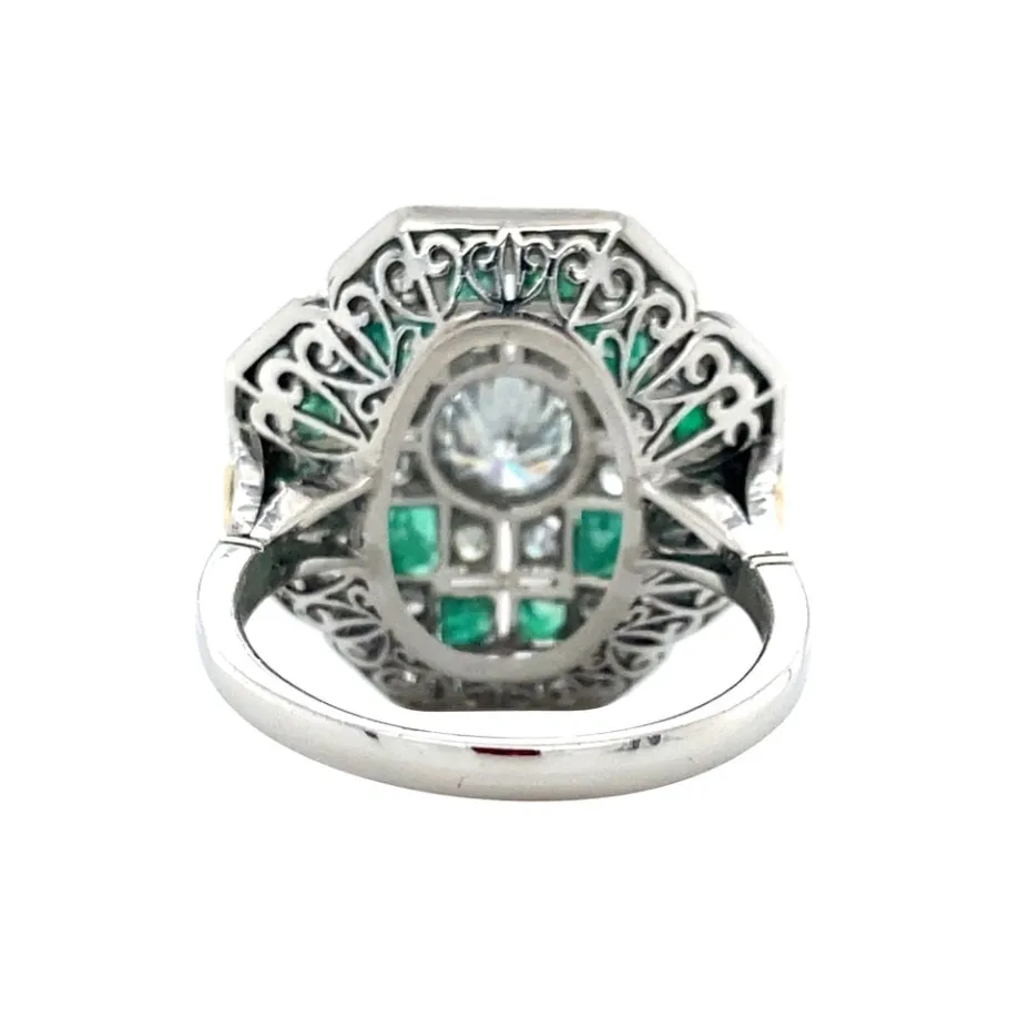 platinum_ring_with_emeral_4-1.webp Platinum ring with emerald and diamonds 950>Vintage Jewellery Outlet