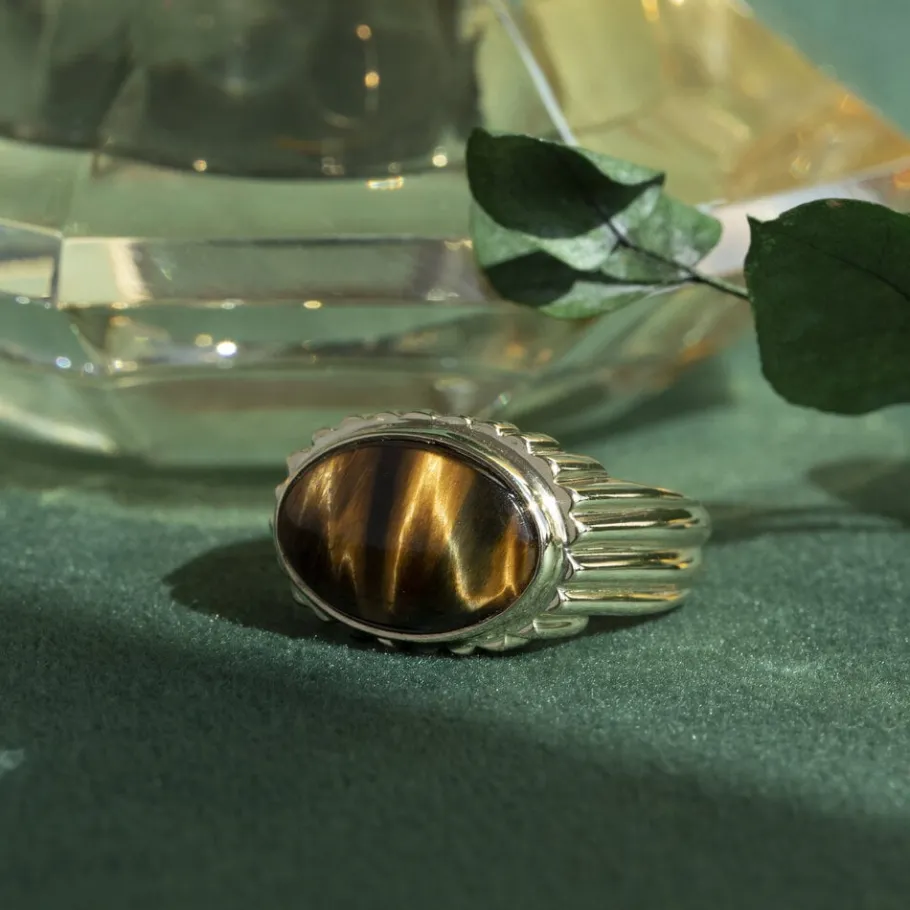 Ring with tiger eye 9 krt>Vintage Jewellery Best
