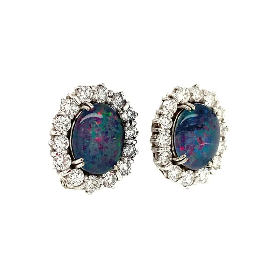 white_gold_ear_clips_with_2.webp White gold ear clips with diamond and opal 14 krt>Vintage Jewellery Sale