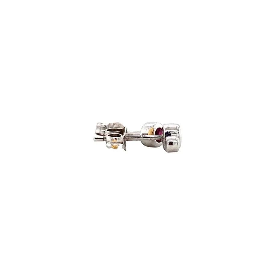 white_gold_ear_studs_with_3-1.webp White gold ear studs with ruby and diamond 18 krt>Vintage Jewellery Outlet