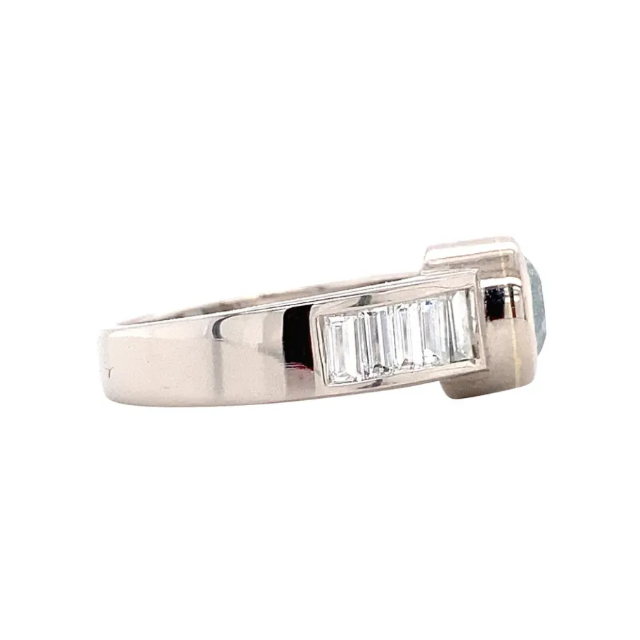 white_gold_ring_with_aqua_3-4.webp White gold ring with aquamarine and diamonds 14 krt>Vintage Jewellery Hot