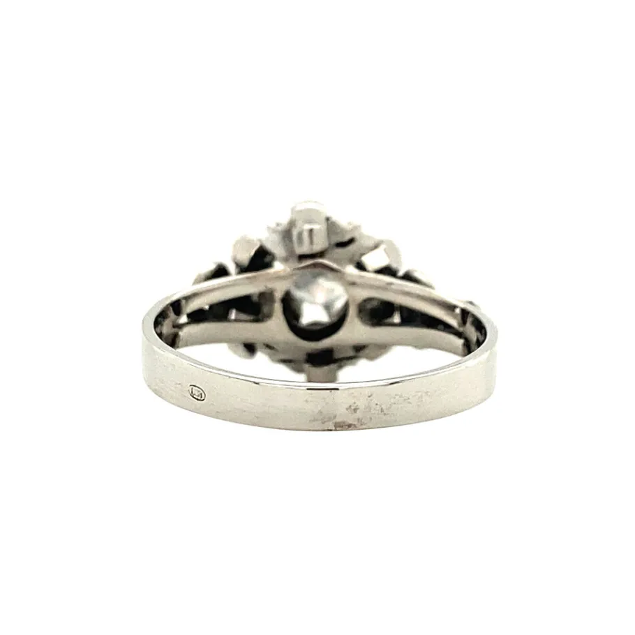 white_gold_ring_with_diam_4-5.webp White gold ring with diamonds 14 krt>Vintage Jewellery Best