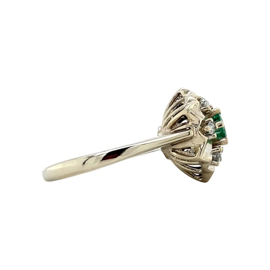 white_gold_ring_with_emer_3.webp White gold ring with emerald and diamonds 14 krt>Vintage Jewellery Sale