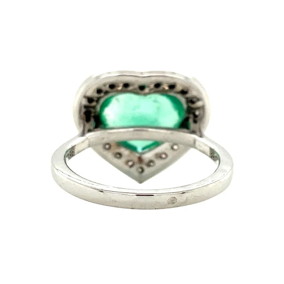 white_gold_ring_with_emer_4-1.webp White gold ring with emerald and diamonds 18 krt>Vintage Jewellery New