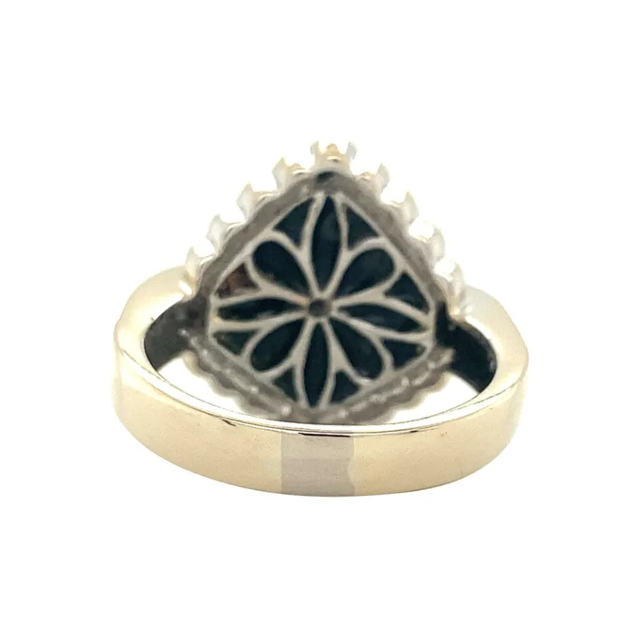 white_gold_ring_with_onyx_4.webp White gold ring with onyx and diamonds 14 krt>Vintage Jewellery Sale