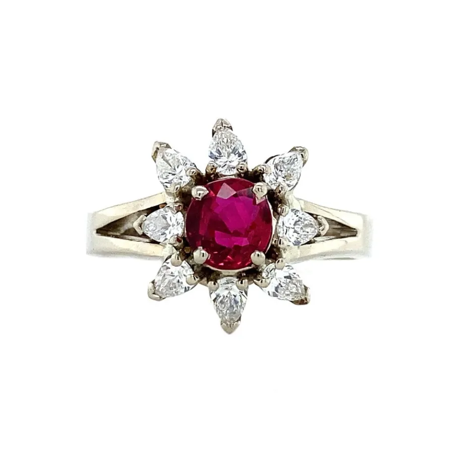 White gold ring with ruby and diamonds 18 krt>Vintage Jewellery Clearance
